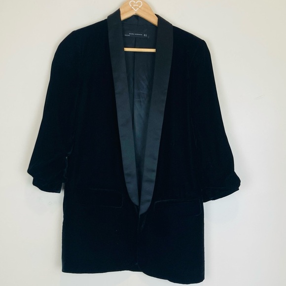 Zara velvet satin lapel open front blazer in black. Size small. - Picture 1 of 4